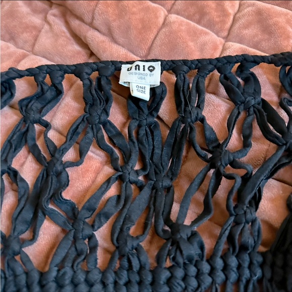 Black Fringe Crochet Vest - Picture 2 of 3